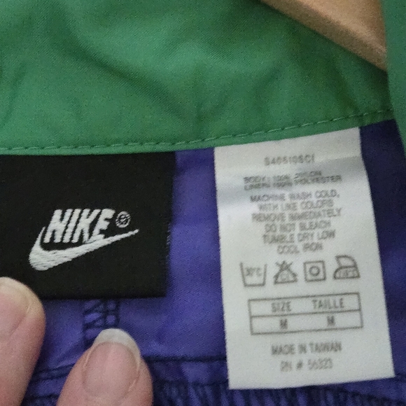 Vintage Navy and Purple Nike Medium Men's Windbreaker Jacket Rn#56323 - Picture 11 of 13